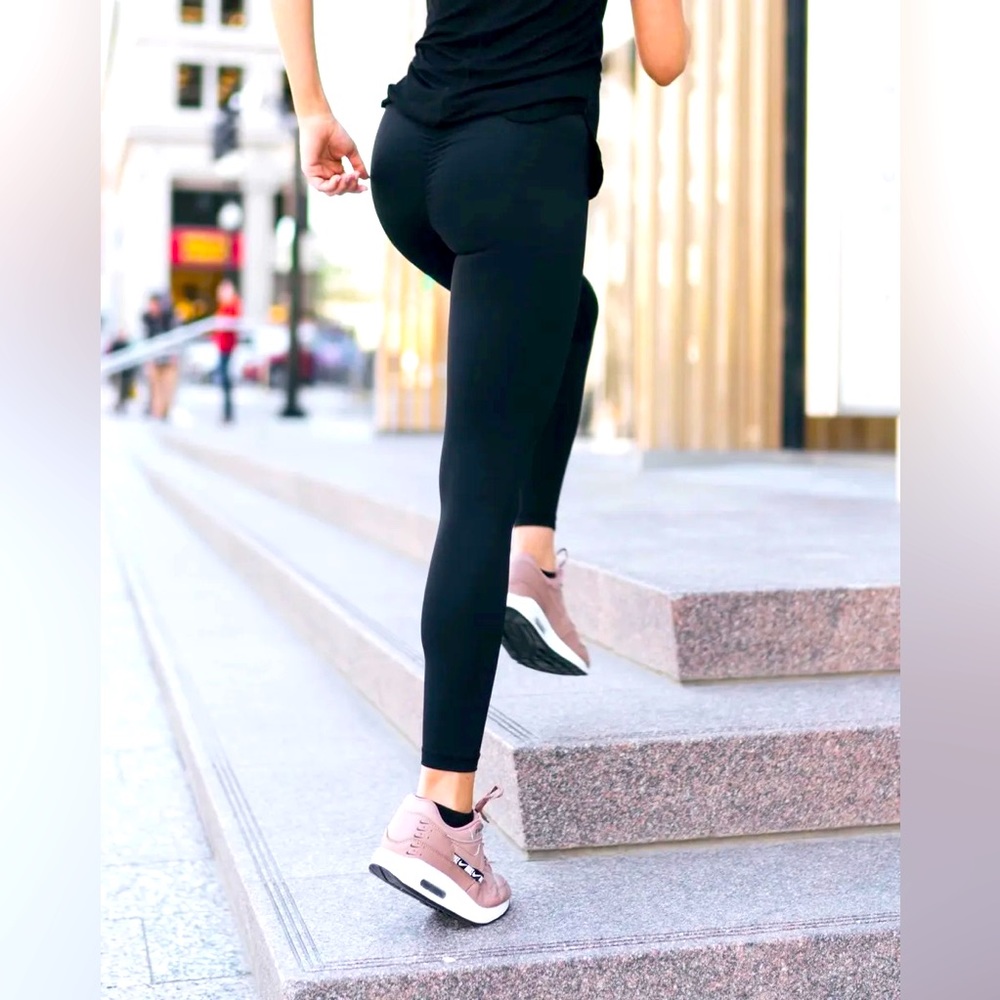 Zyia Black Brilliant Scrunchy What Hi-rise 7/8 24"